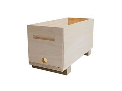 Beegiven 5 frame Pine Beehive